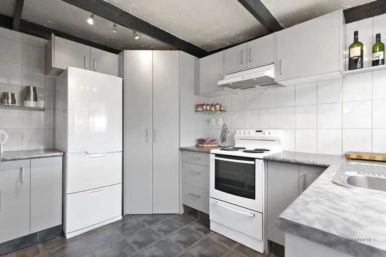 Photo of property in 36 Glendale Road, Glen Eden, Auckland, 0602