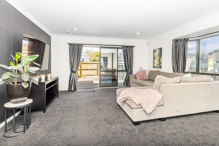 Photo of property in 11 Sovereign Place, Rototuna North, Hamilton, 3210