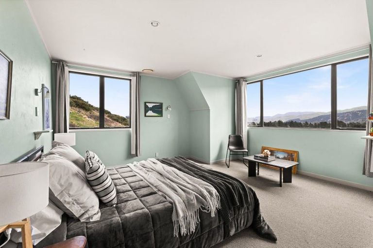 Photo of property in 21 Rochfort Road, Kahuranaki, Havelock North, 4295