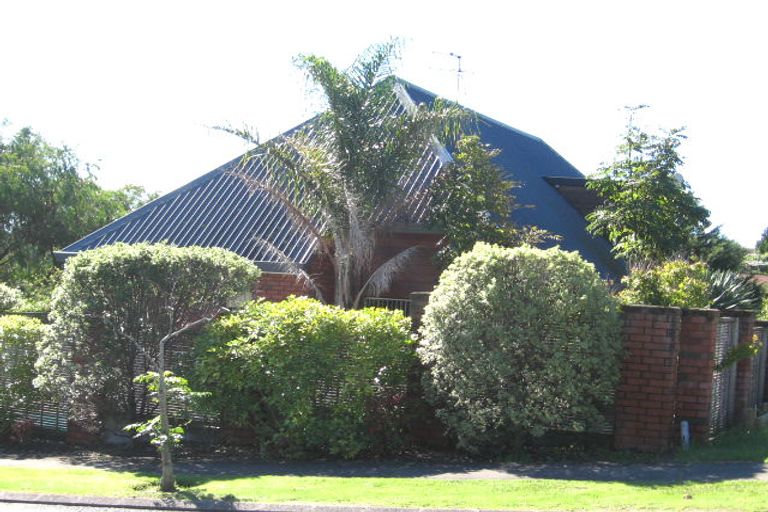Photo of property in 7 Jandell Crescent, Bucklands Beach, Auckland, 2014