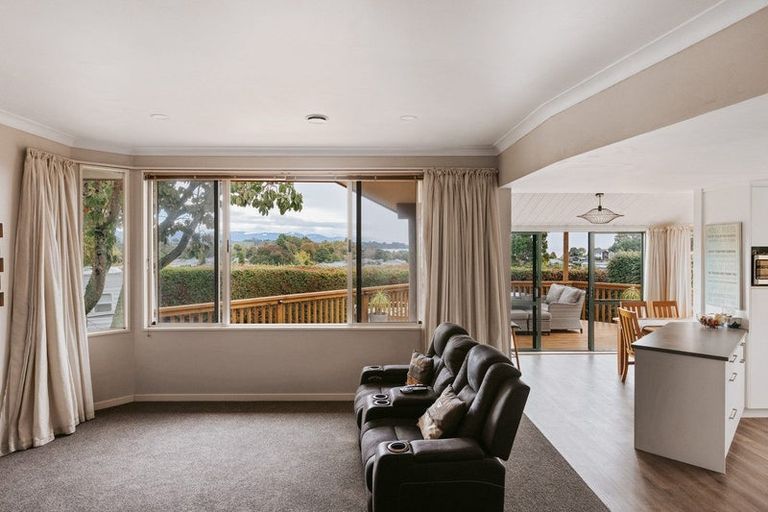 Photo of property in 197a Omokoroa Road, Omokoroa, 3114