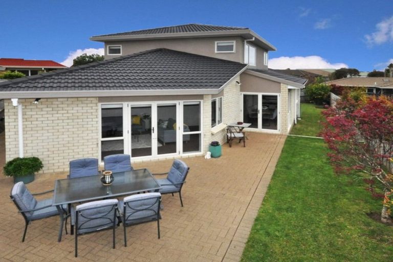 Photo of property in 2/6 Daria Place, Northpark, Auckland, 2013