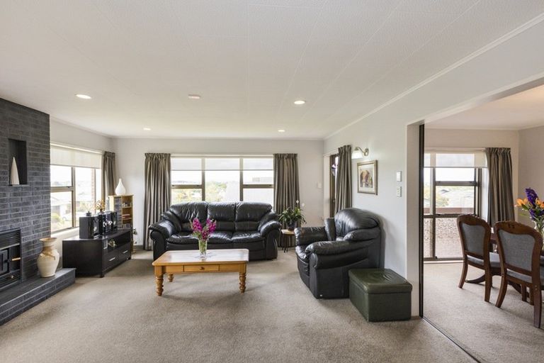 Photo of property in 30 Park View Avenue, Feilding, 4702