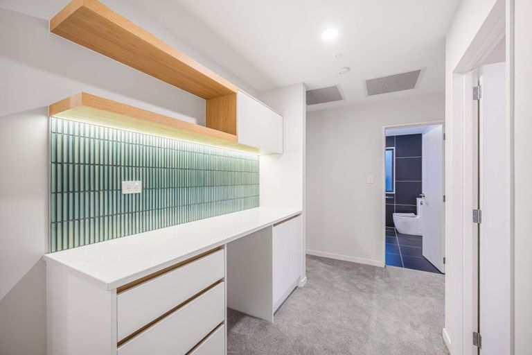 Photo of property in 15 Kumukumu Road, Long Bay, Auckland, 0630