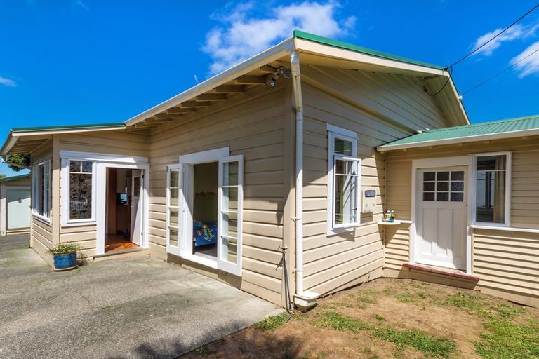 Photo of property in 17 Carlton Road, Pukekohe, 2120