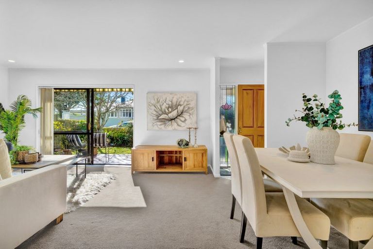 Photo of property in 1a Kowhatu Road, One Tree Hill, Auckland, 1061