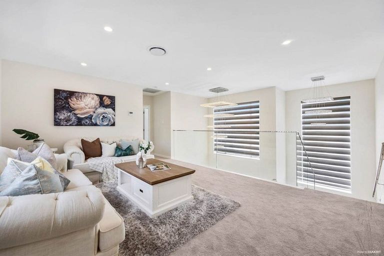 Photo of property in 12a Sheridan Drive, New Lynn, Auckland, 0600