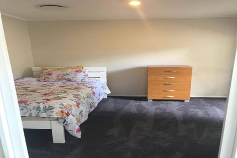 Photo of property in 133 Greenhithe Road, Greenhithe, Auckland, 0632