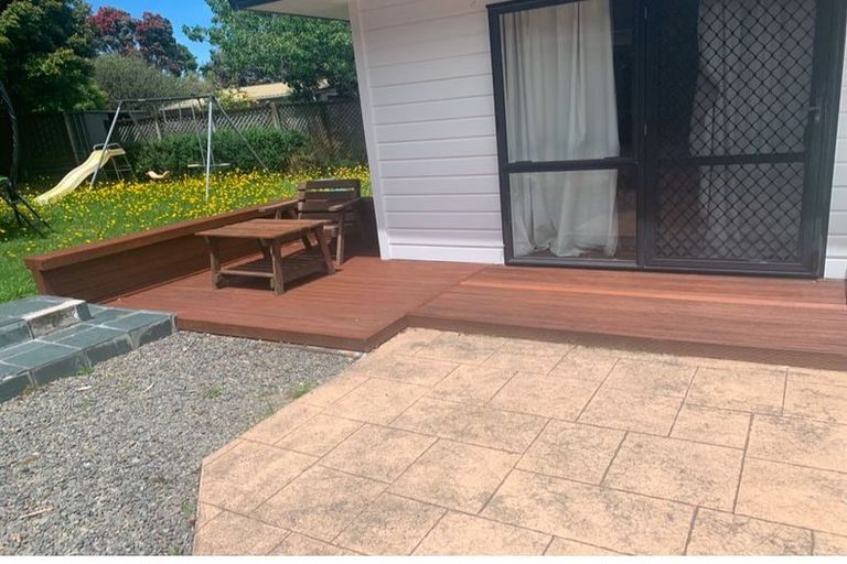 Photo of property in 12 Renata Road, Otaki, 5512