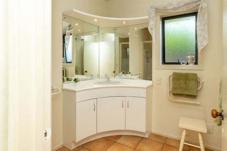 Photo of property in 151 Waimairi Road, Ilam, Christchurch, 8041