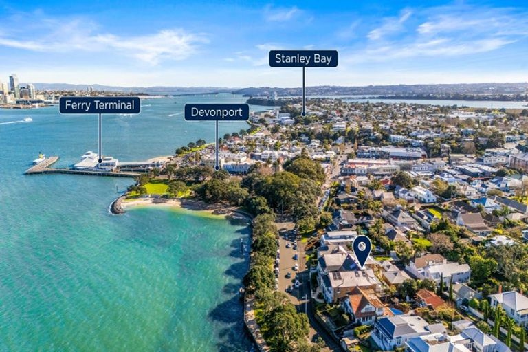 Photo of property in 2/5 King Edward Parade, Devonport, Auckland, 0624