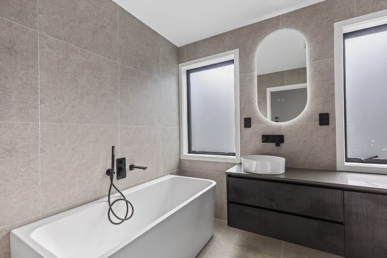 Photo of property in 13 Hautoa Lane, Flat Bush, Auckland, 2019