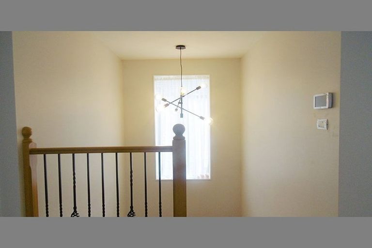 Photo of property in 26 Craigs Way, Hobsonville, Auckland, 0616