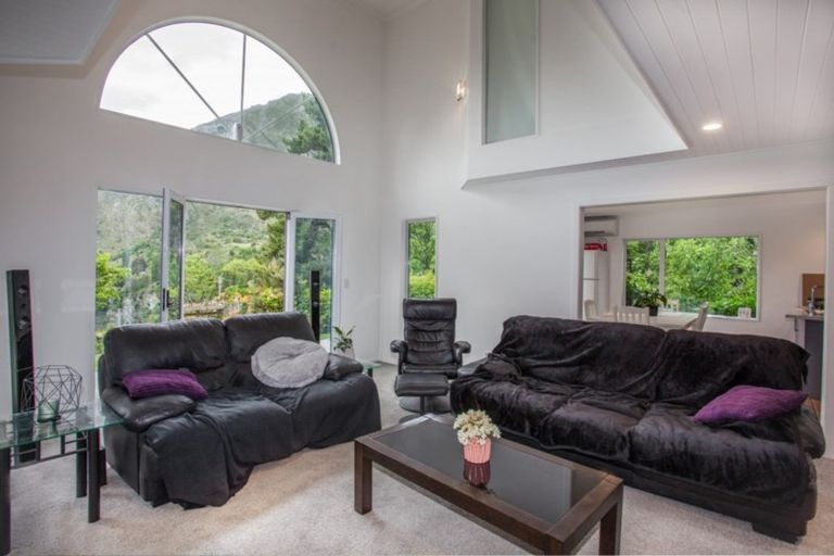 Photo of property in 11 Mcchesney Road, Arthurs Point, Queenstown, 9371