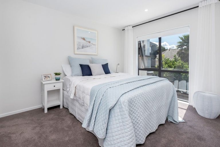 Photo of property in 6a Hostel Access Road, Eastern Beach, Auckland, 2012