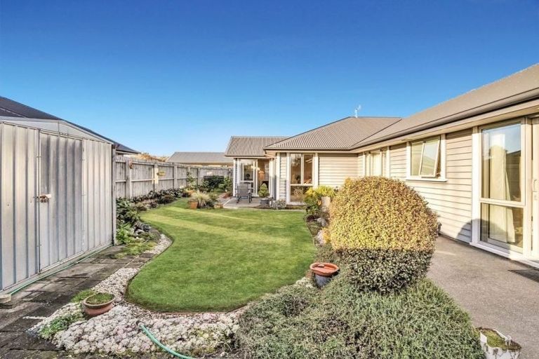 Photo of property in 28 Northwater Drive, Northwood, Christchurch, 8051