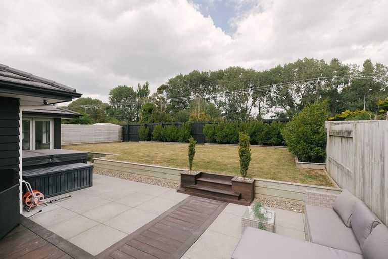 Photo of property in 12 Serenity Crescent, Kelvin Grove, Palmerston North, 4414