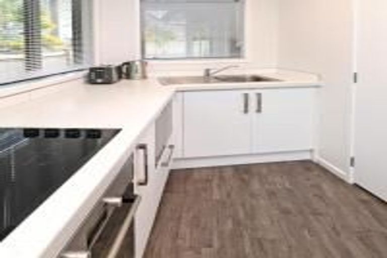 Photo of property in 6/5 Jones Crescent, Melville, Hamilton, 3206