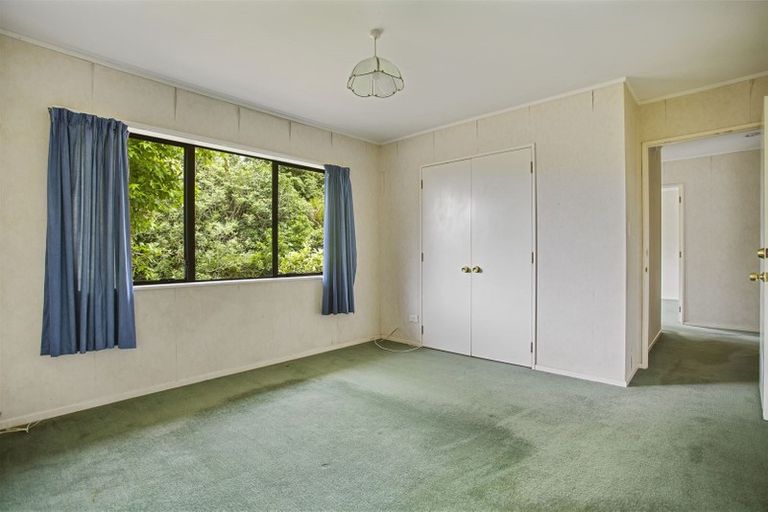 Photo of property in 43 Ewhurst Place, Goodwood Heights, Auckland, 2105