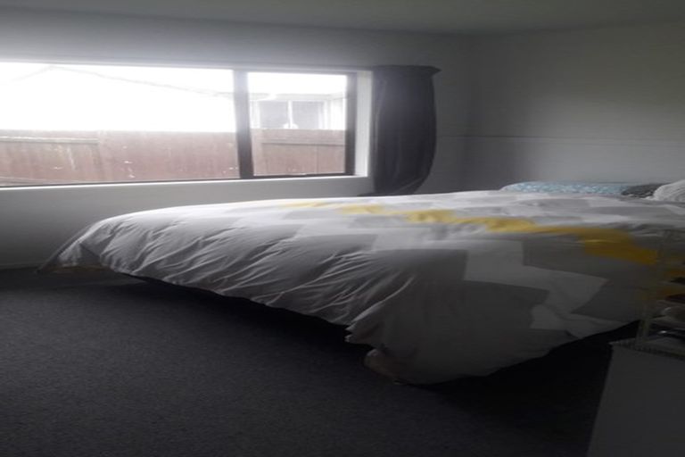 Photo of property in 12 Tiller Close, Kelvin Grove, Palmerston North, 4414