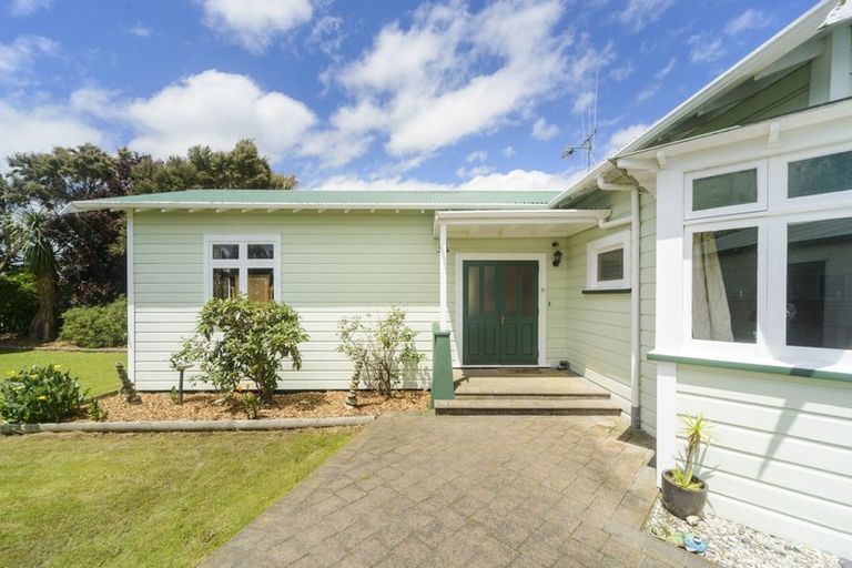 Photo of property in 44 Sherwill Street, Feilding, 4702