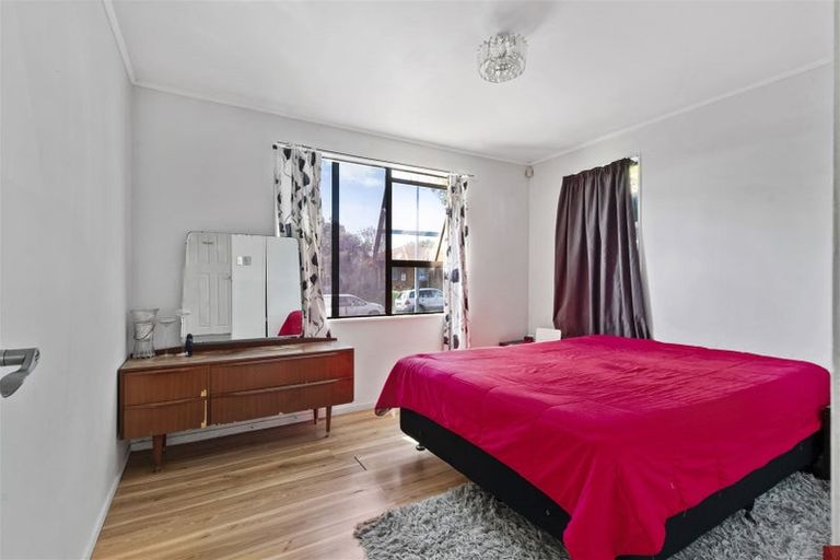 Photo of property in 1/1 Rebecca Rise, Weymouth, Auckland, 2103