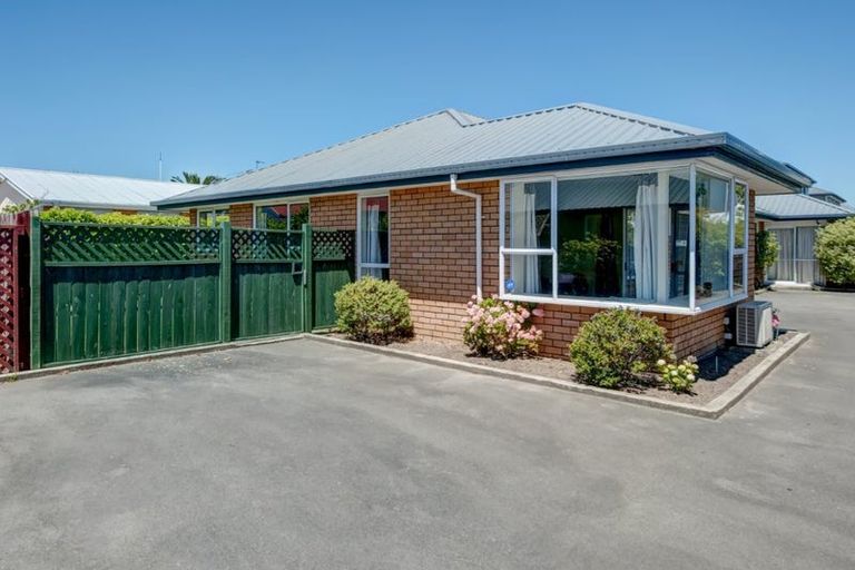 Photo of property in 3/19 Maxwell Street, Riccarton, Christchurch, 8041