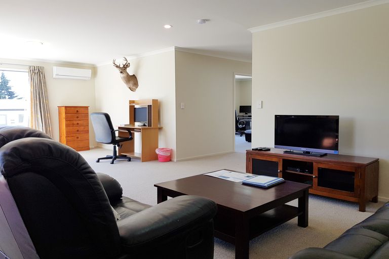 Photo of property in 4 Andrew Don Drive, Lake Tekapo, 7999