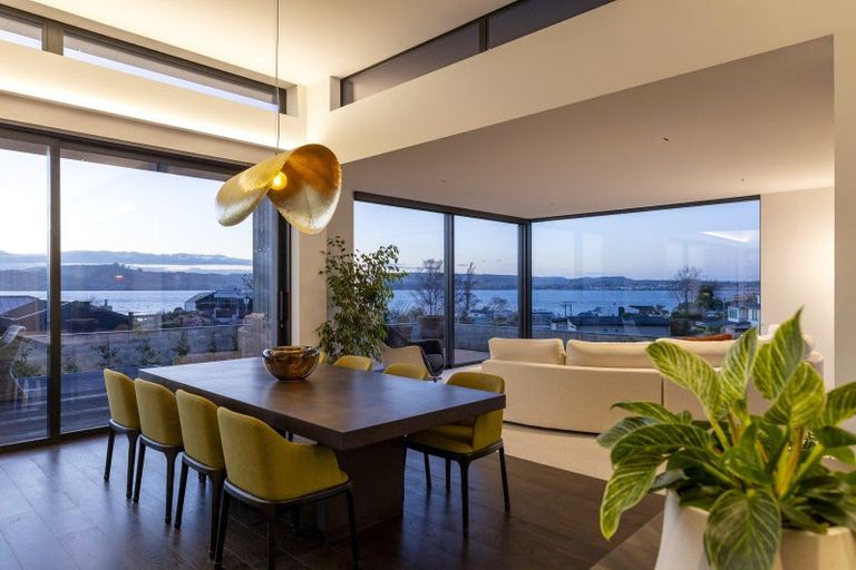 Photo of property in 35 Pukenamu Road, Rainbow Point, Taupo, 3330