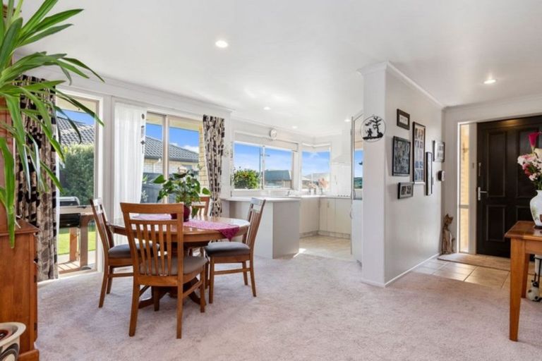 Photo of property in 48 Doncaster Drive, Papamoa Beach, Papamoa, 3118