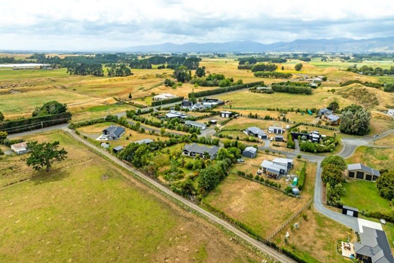 Photo of property in 16 Grefor Lane, Waitarere, Levin, 5574