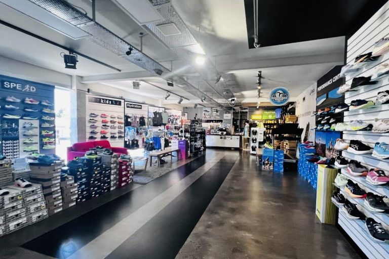 Photo of property in 24-25/66 Mount Eden Road, Mount Eden, Auckland, 1024