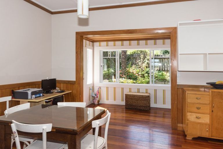 Photo of property in 17 Carlton Road, Pukekohe, 2120