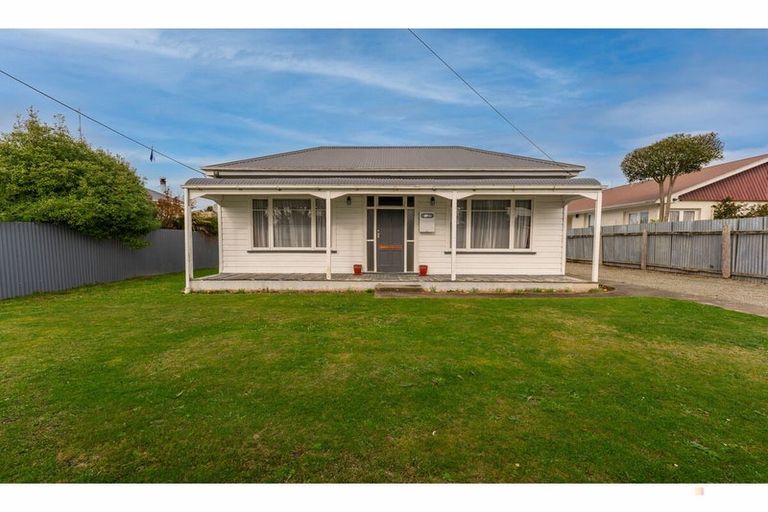 Photo of property in 25 Coronation Street, Waimate, 7924