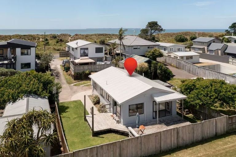Photo of property in 866a Papamoa Beach Road, Papamoa Beach, Papamoa, 3118