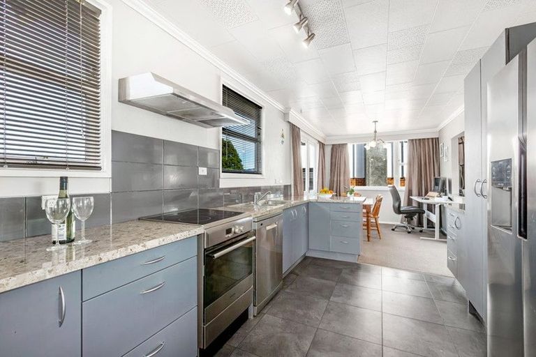 Photo of property in 118 Clouston Park Road, Clouston Park, Upper Hutt, 5018