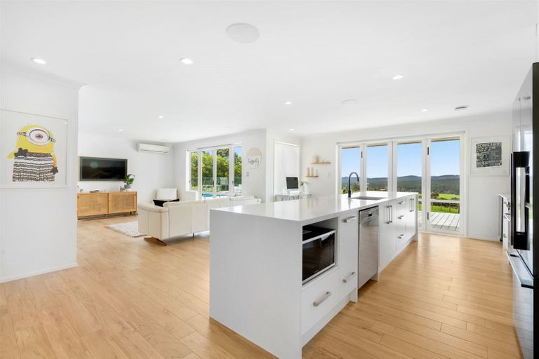 Photo of property in 110 Zanders Road, Helensville, Waimauku, 0882