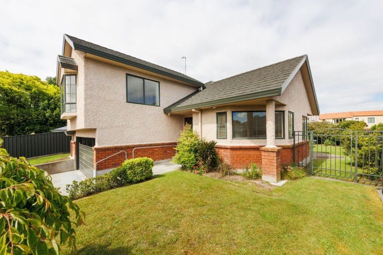 Photo of property in 184 Victoria Avenue, Hokowhitu, Palmerston North, 4410