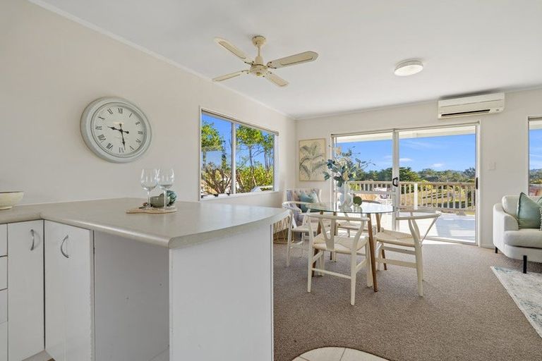 Photo of property in 31 Shakespear Road, Army Bay, Whangaparaoa, 0930