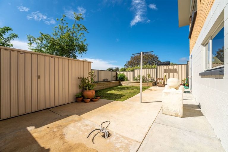 Photo of property in 19 Greta Street, South Hill, Oamaru, 9400