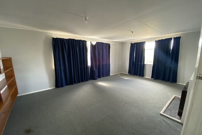Photo of property in 16 Sandbrook Avenue, Otara, Auckland, 2023