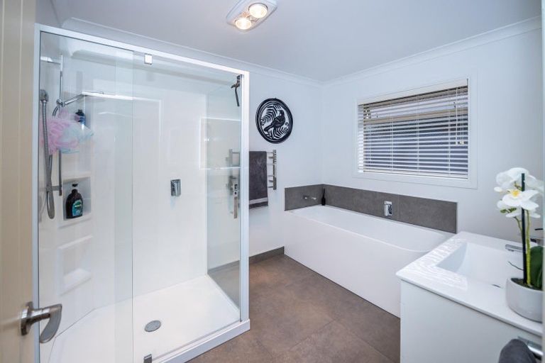 Photo of property in 10 Cranmer Close, Rototuna North, Hamilton, 3210