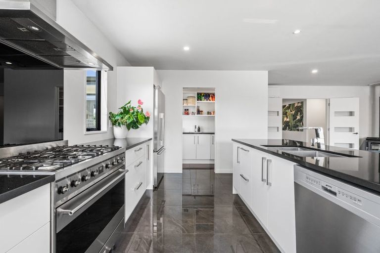 Photo of property in 10 Dunlop Crescent, Rolleston, 7614