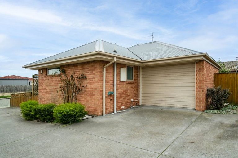 Photo of property in 1/37 Oakhampton Street, Hornby, Christchurch, 8042