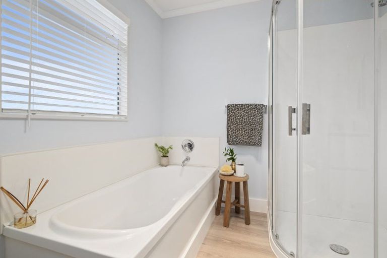 Photo of property in 27 Logan Avenue, Wharewaka, Taupo, 3330