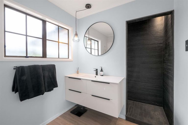 Photo of property in 5 Kakapu Road, Okiato, Russell, 0272