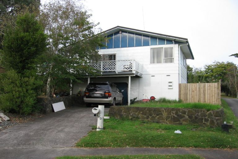 Photo of property in 20 Woodhouse Place, West Harbour, Auckland, 0618