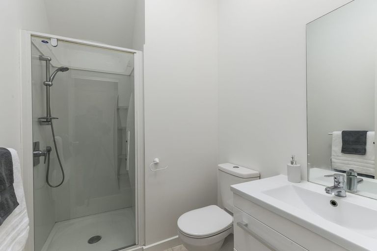 Photo of property in 52 Pipitea Street, Thorndon, Wellington, 6011