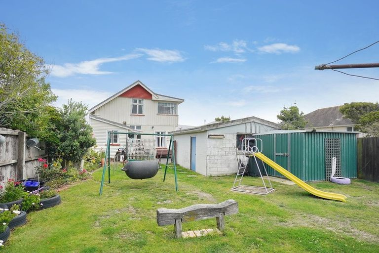 Photo of property in 33 Oram Avenue, New Brighton, Christchurch, 8061