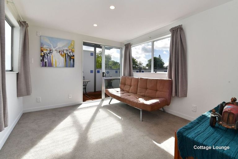 Photo of property in 112a Pacific Parade, Army Bay, Whangaparaoa, 0930